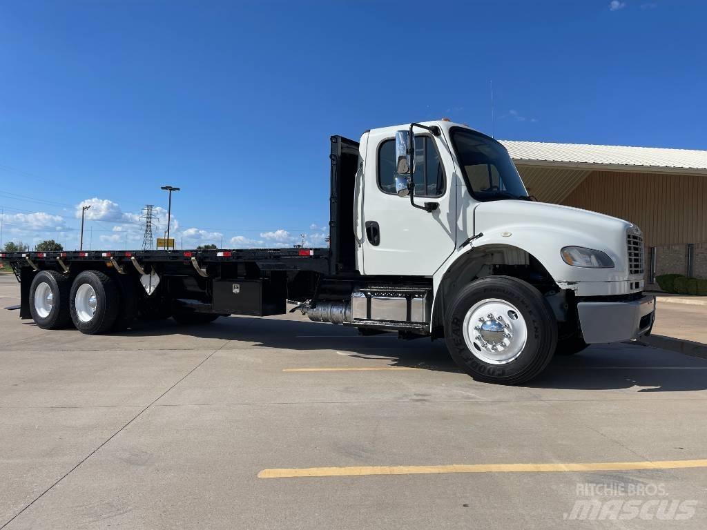 Freightliner M 106 Camiones plataforma