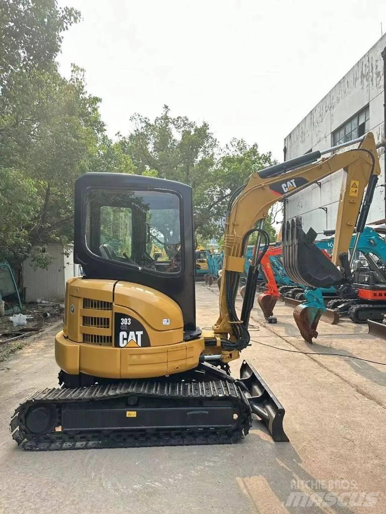 CAT 303 CR Mini excavadoras < 7t