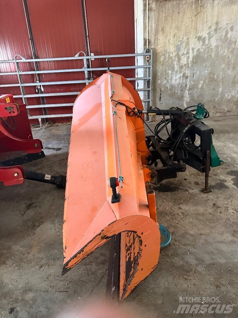 FMG AA 300 Láminas y cuñas quitanieves