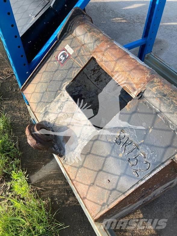  BU 30 BUCKET Cucharones