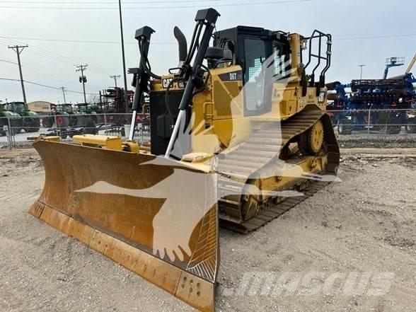 CAT D6T LGP Buldozer sobre oruga