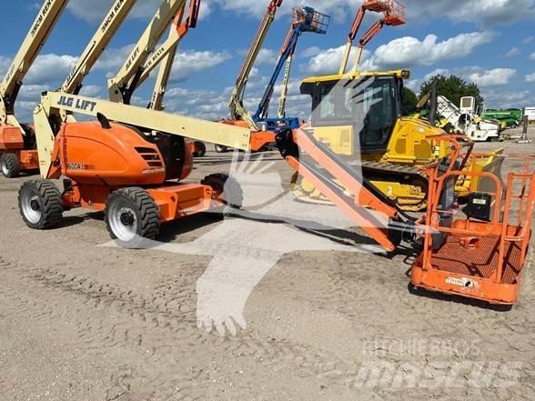 JLG 600AJ Plataforma de trabajo articulada