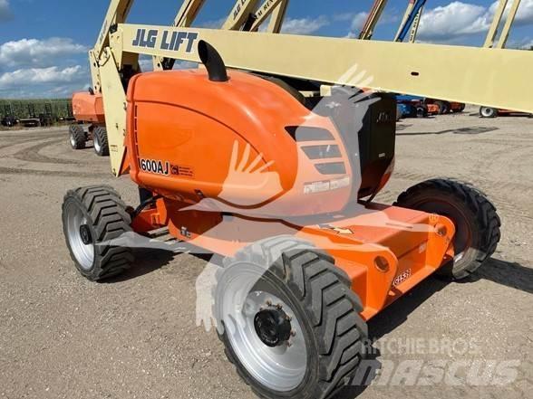 JLG 600AJ Plataforma de trabajo articulada