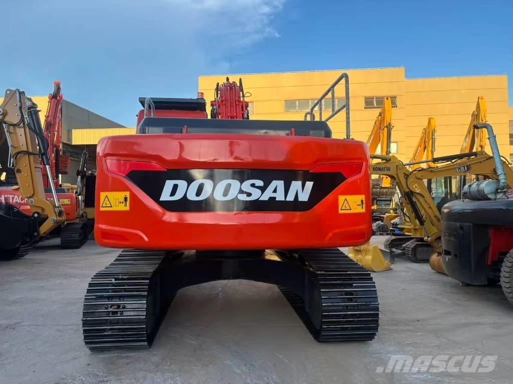Doosan DX 225 LC Excavadoras de cadenas