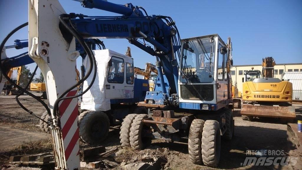 Liebherr A900 Excavadoras de ruedas
