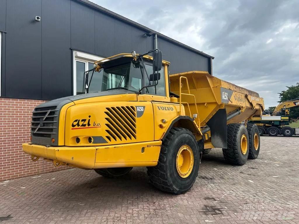 Volvo A25D Dúmpers articulados