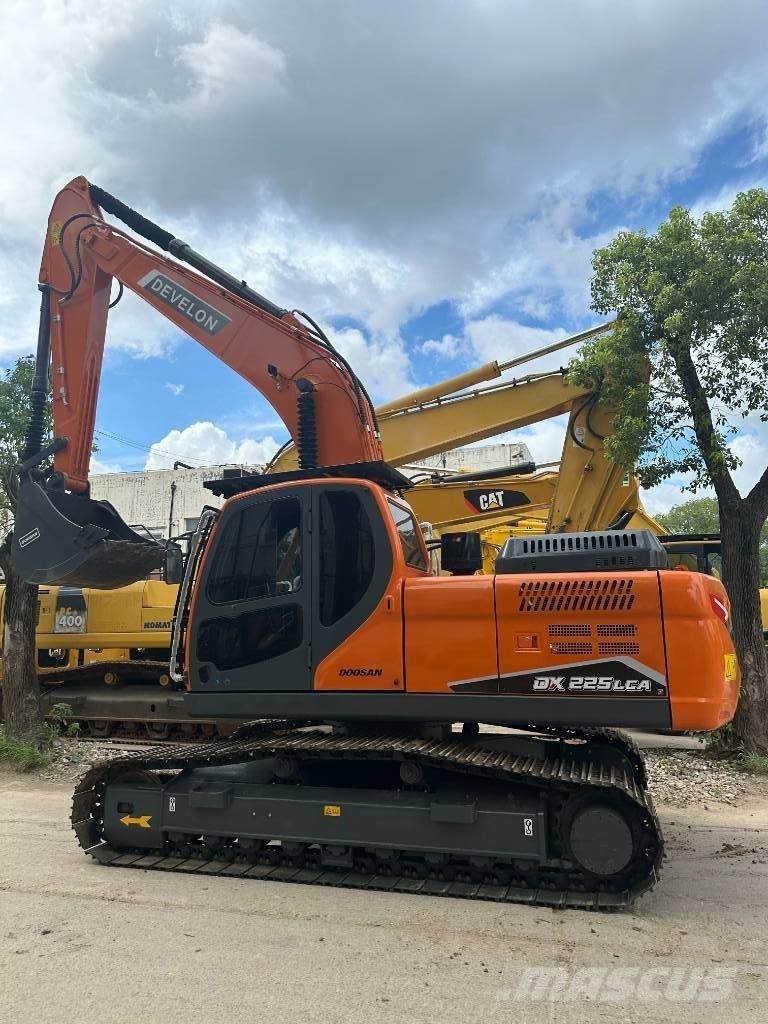 Doosan DX 225 LCA Excavadoras 7t - 12t