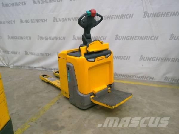 Jungheinrich ERE 225 Transpaletas Eléctricas con plataforma