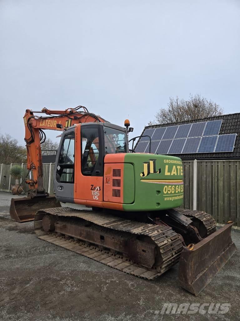 Hitachi ZX 135 US Excavadoras de cadenas