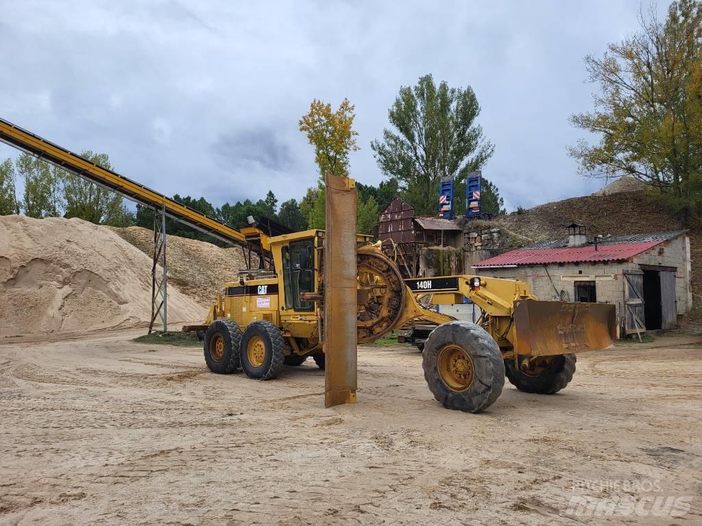 CAT 140 H Motoniveladoras