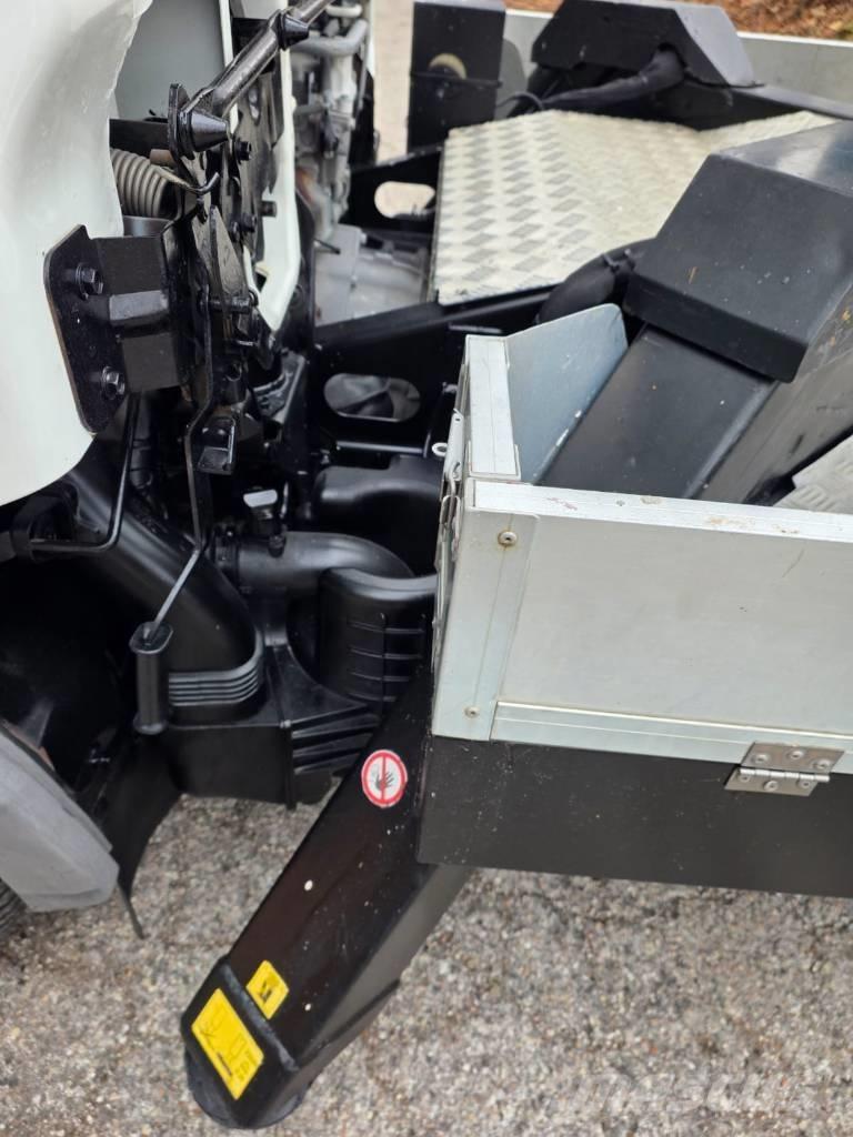 Palfinger P 200 A Plataformas sobre camión