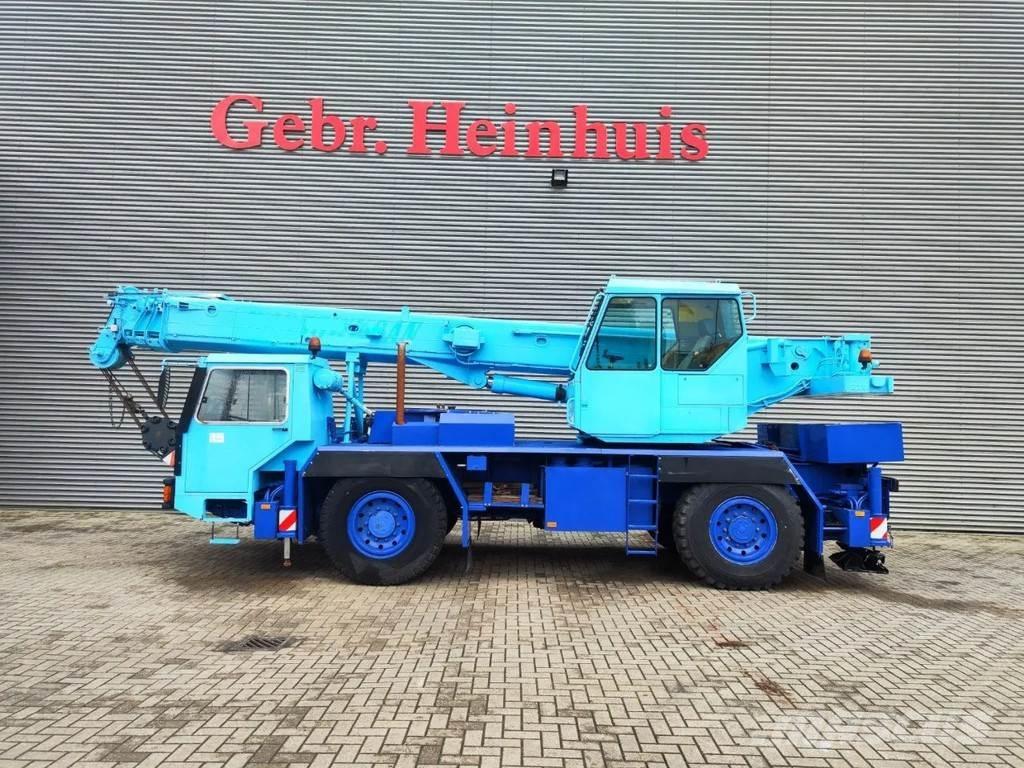 Liebherr LTM 1025 Grúas todo terreno