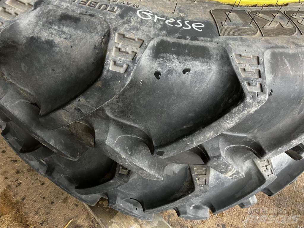 BKT 270/95R32 Neumáticos, ruedas y llantas