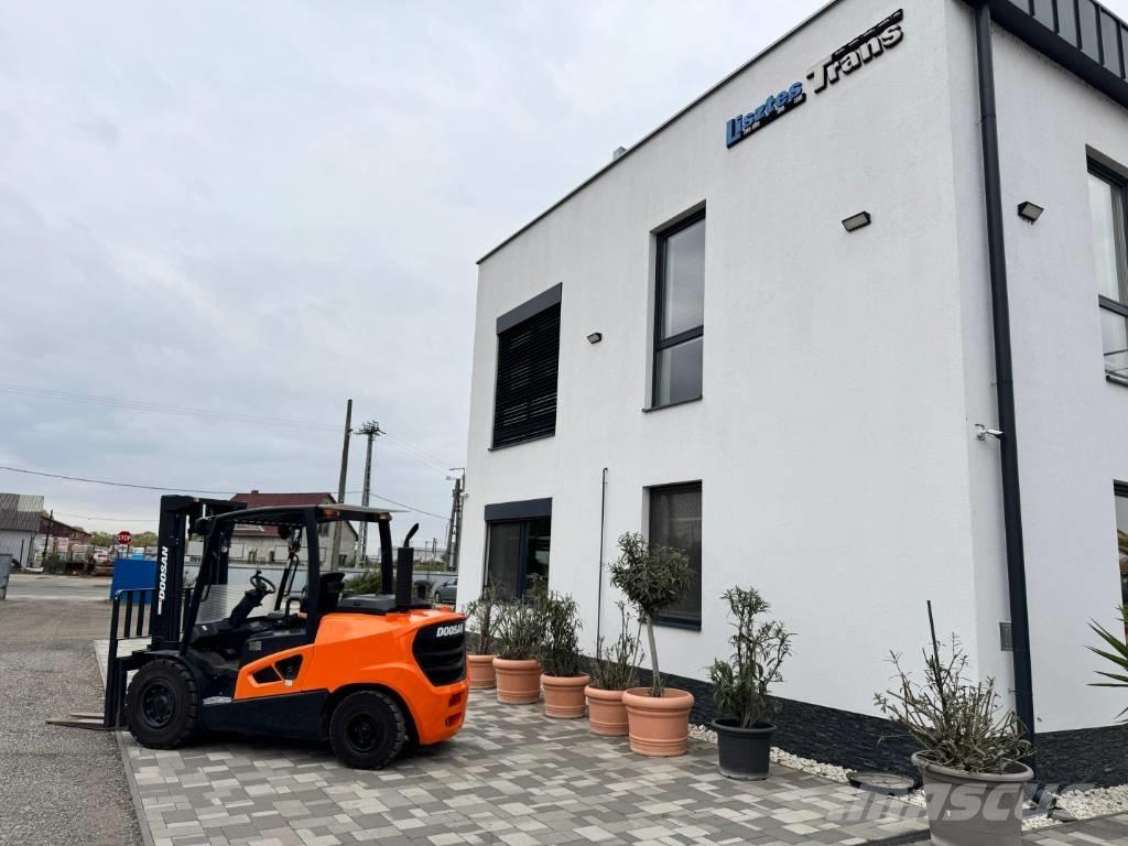 Doosan D 50,  130üó!!! 5t Carretillas diesel