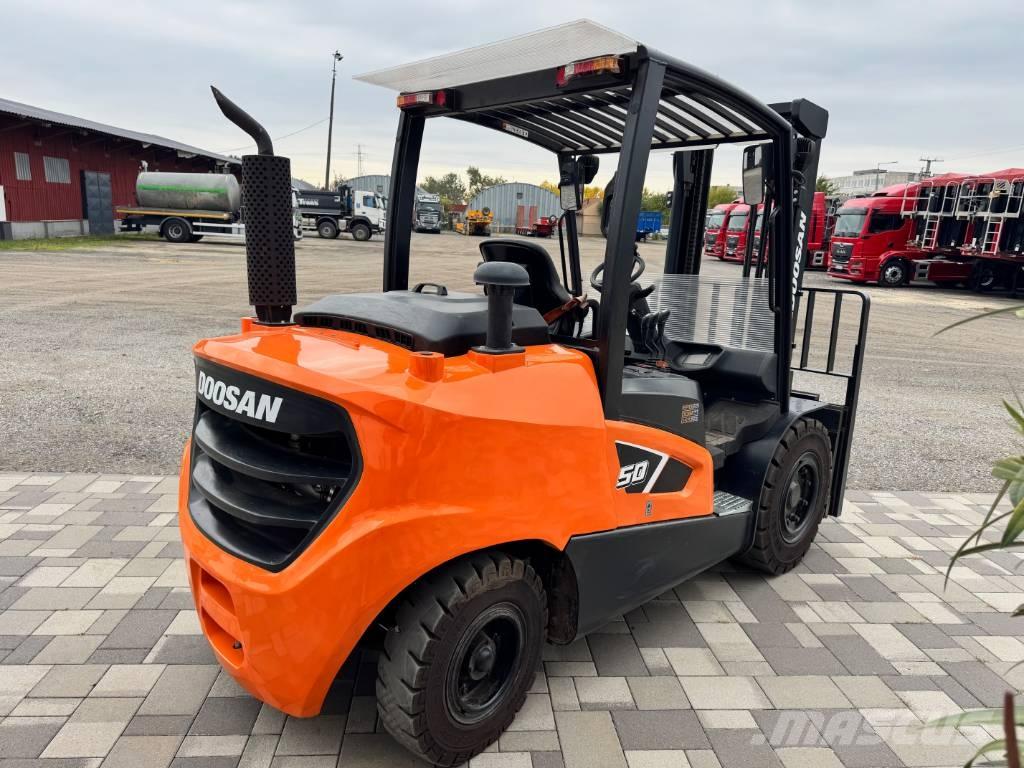 Doosan D 50,  130üó!!! 5t Carretillas diesel