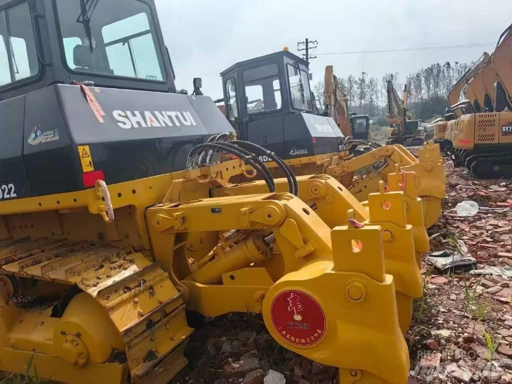 Shantui SD22 Buldozer sobre oruga