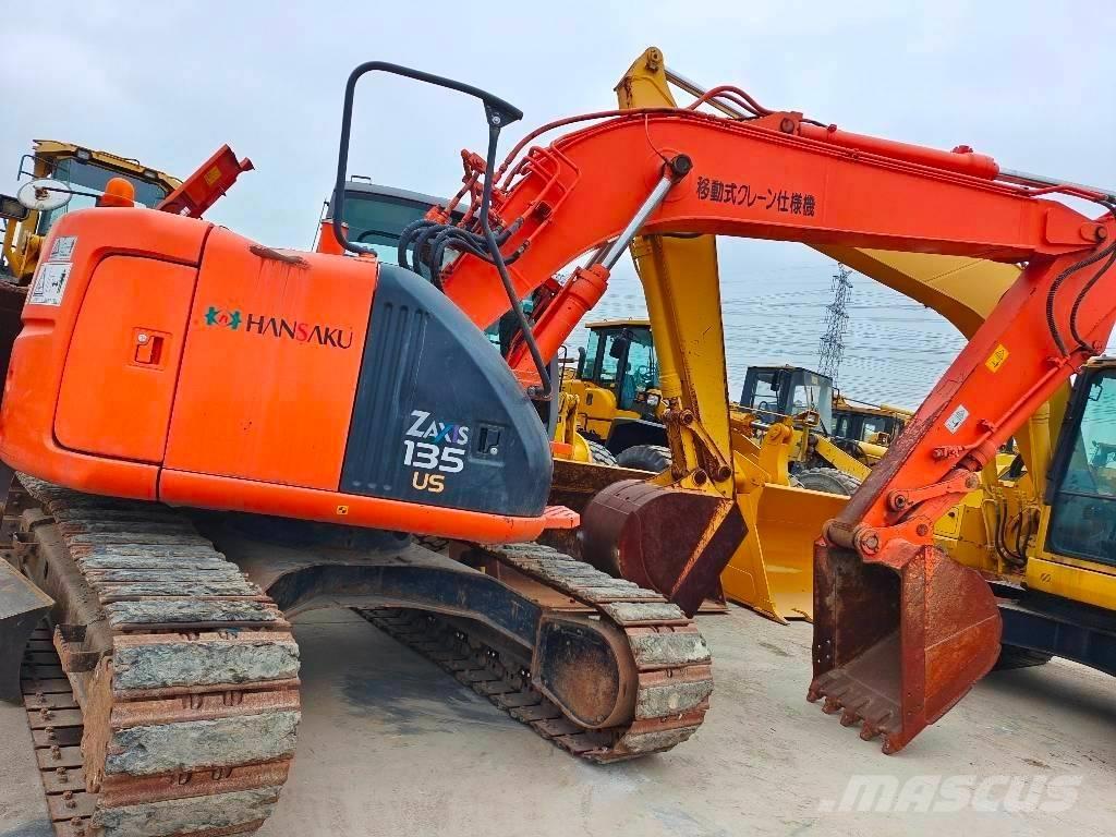 Hitachi ZX 135 US Excavadoras de cadenas