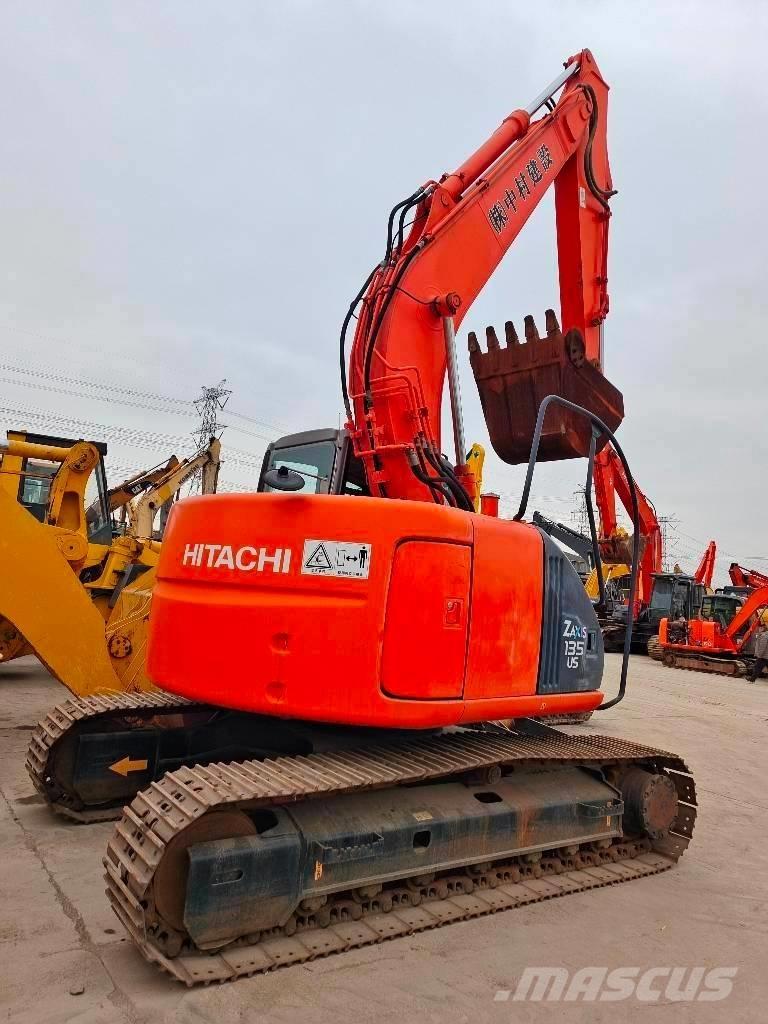Hitachi ZX 135 US Excavadoras de cadenas