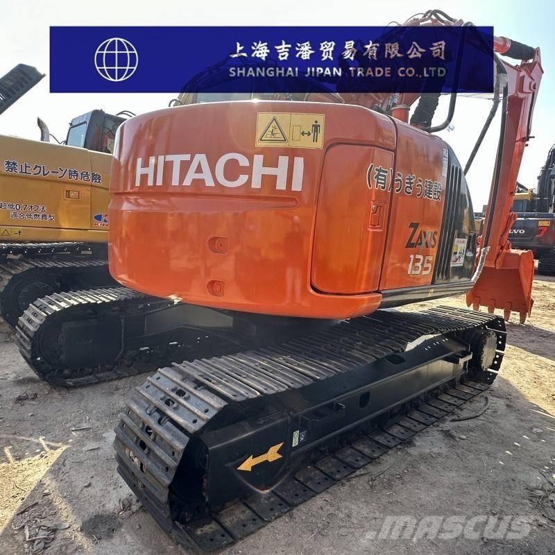 Hitachi ZX 135 US Excavadoras de cadenas