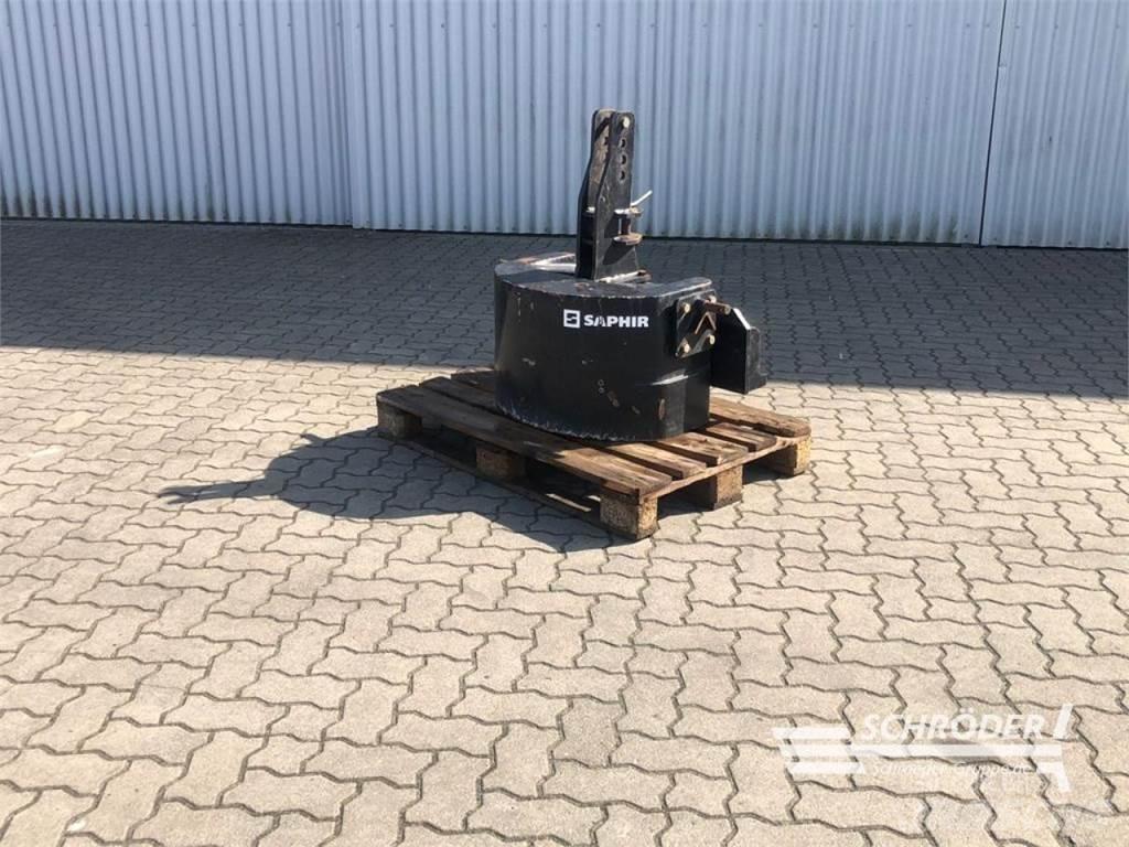  900KG GUSSGEWICHT Otros accesorios para tractores