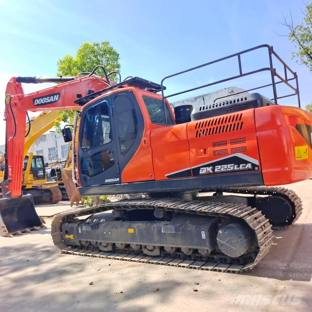 Doosan DX 225 LC-9C Excavadoras de cadenas