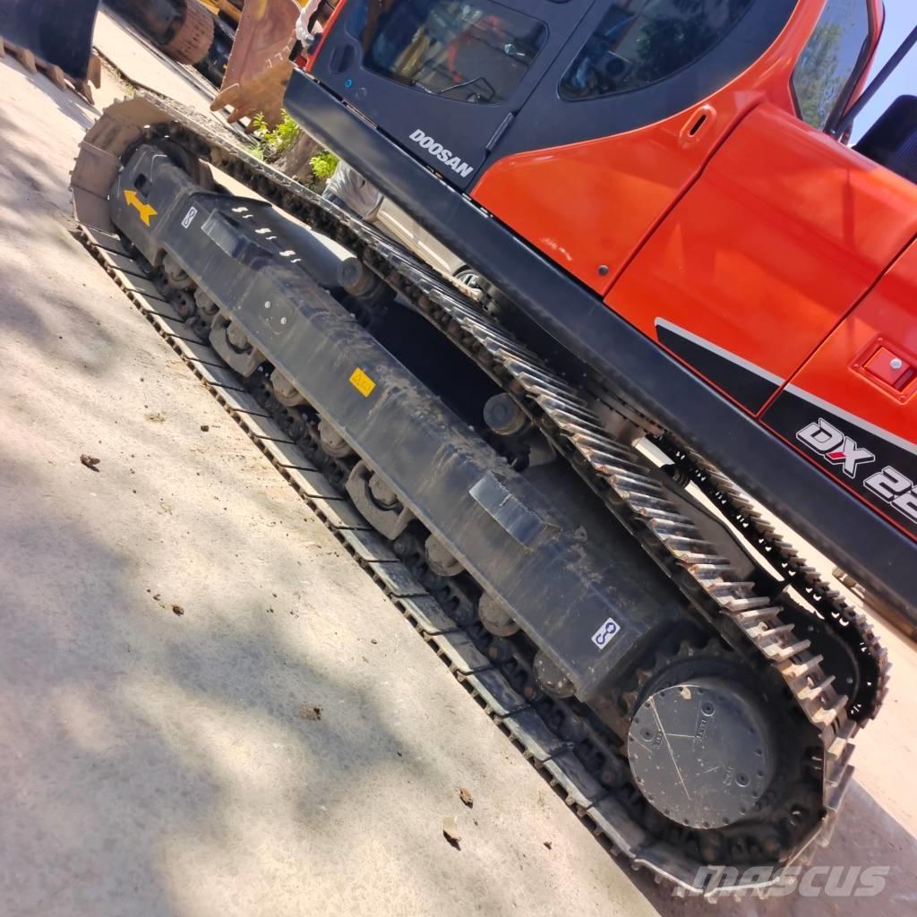 Doosan DX 225 LC-9C Excavadoras de cadenas
