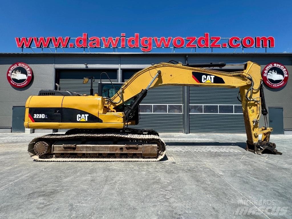 CAT 323 D LN Excavadoras de cadenas