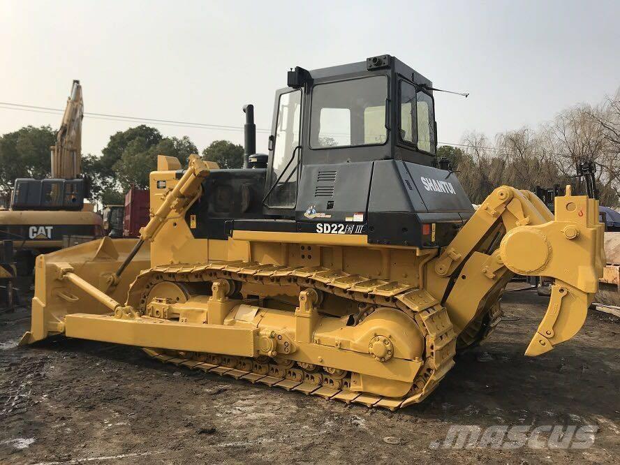 Shantui SD 22 Buldozer sobre oruga