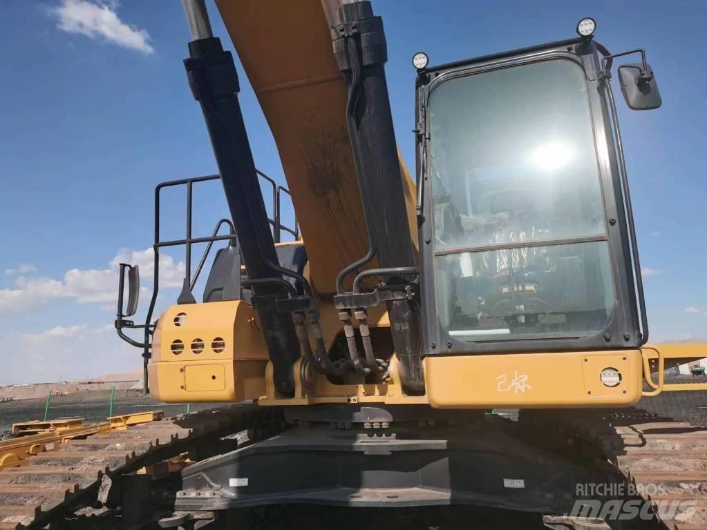 CAT 2020 CAT 374 Excavadoras de ruedas