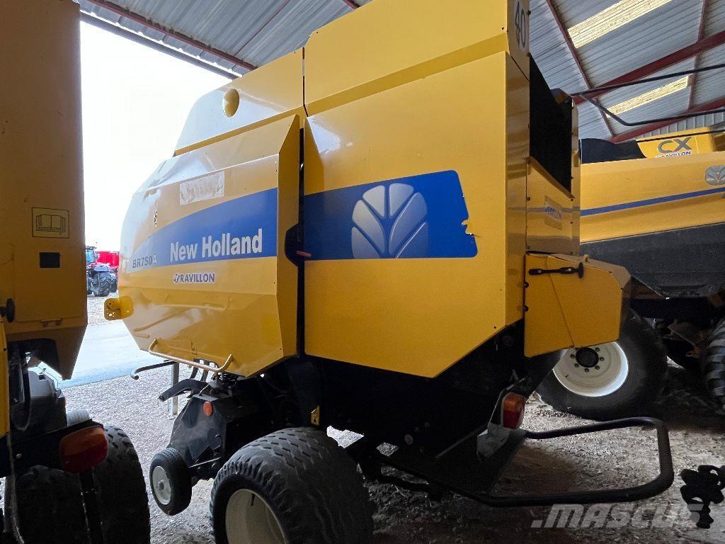 New Holland BR750A Rotoempacadoras