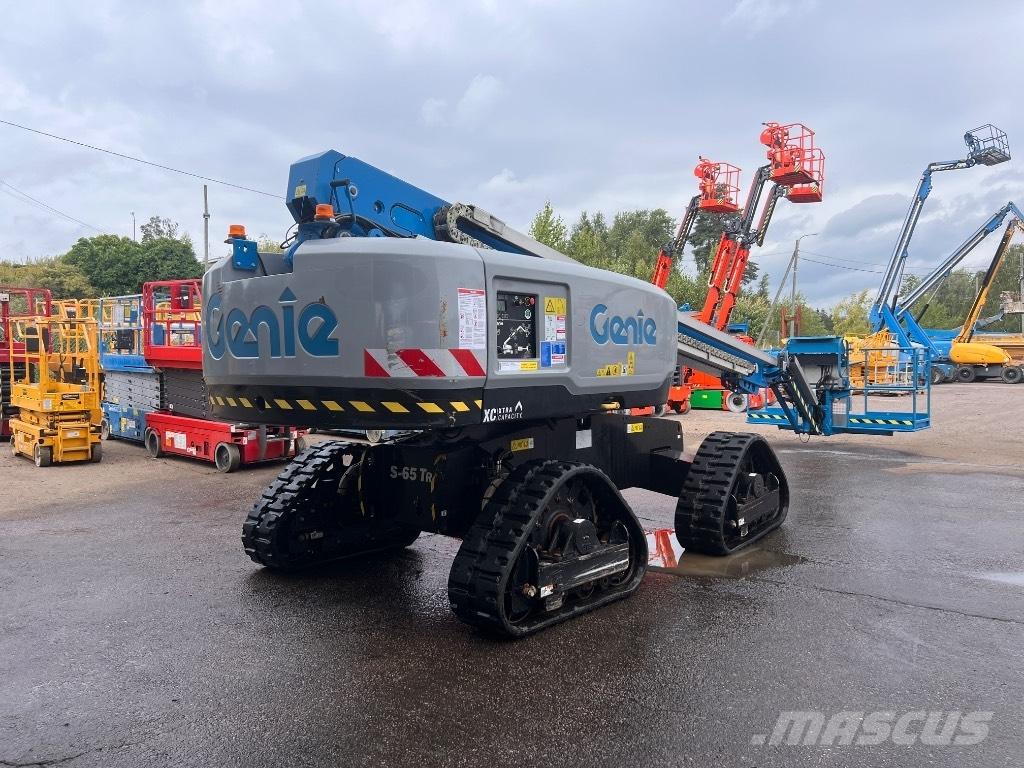 Genie S 65XC TRAX Plataforma de trabajo articulada
