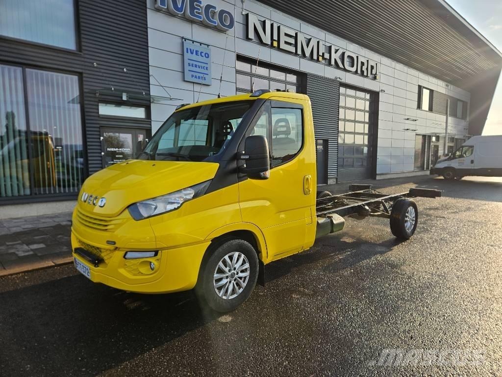 Iveco 35S18 Furgonetas de caja cerrada