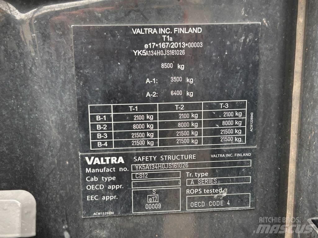 Valtra A 134 Tractores