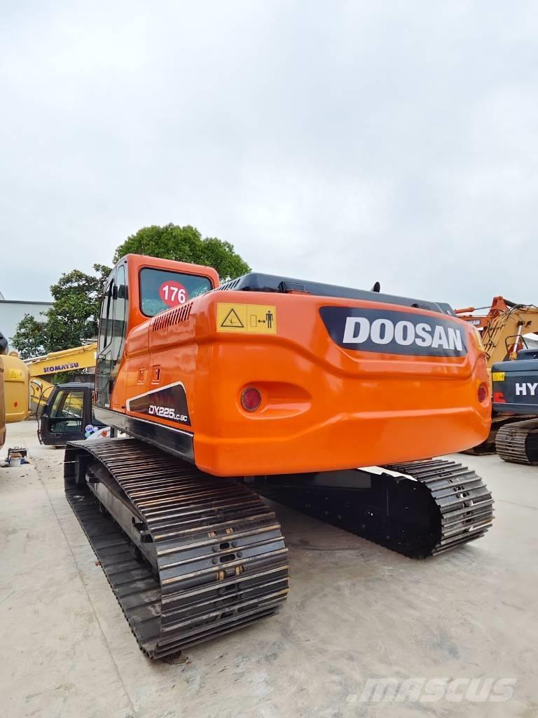 Doosan DX 225 LC-9C Excavadoras de cadenas