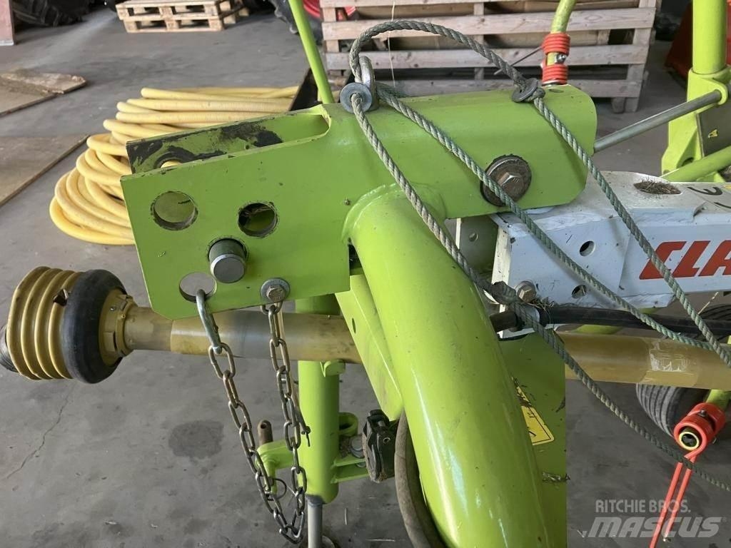 CLAAS VOLTO 64 Rastrillos y henificadores