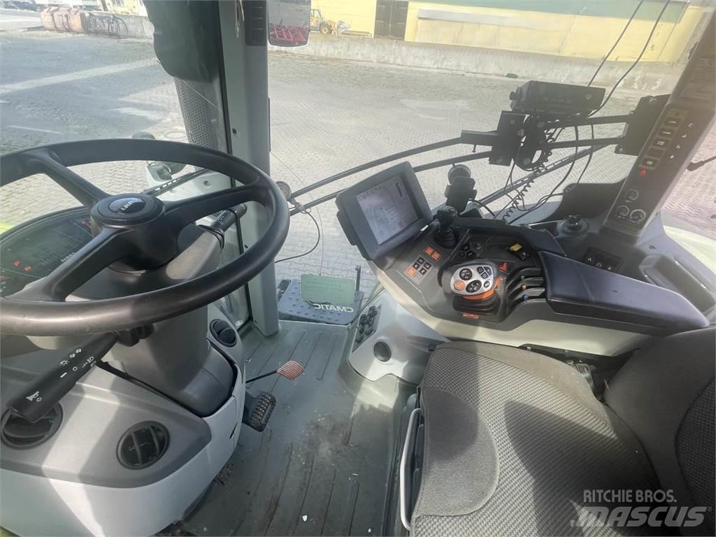 CLAAS AXION 830 Tractores