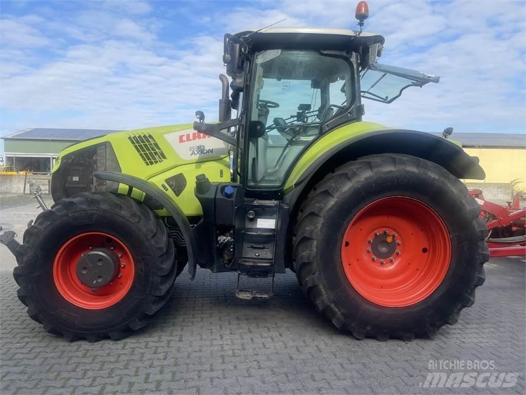 CLAAS AXION 830 Tractores