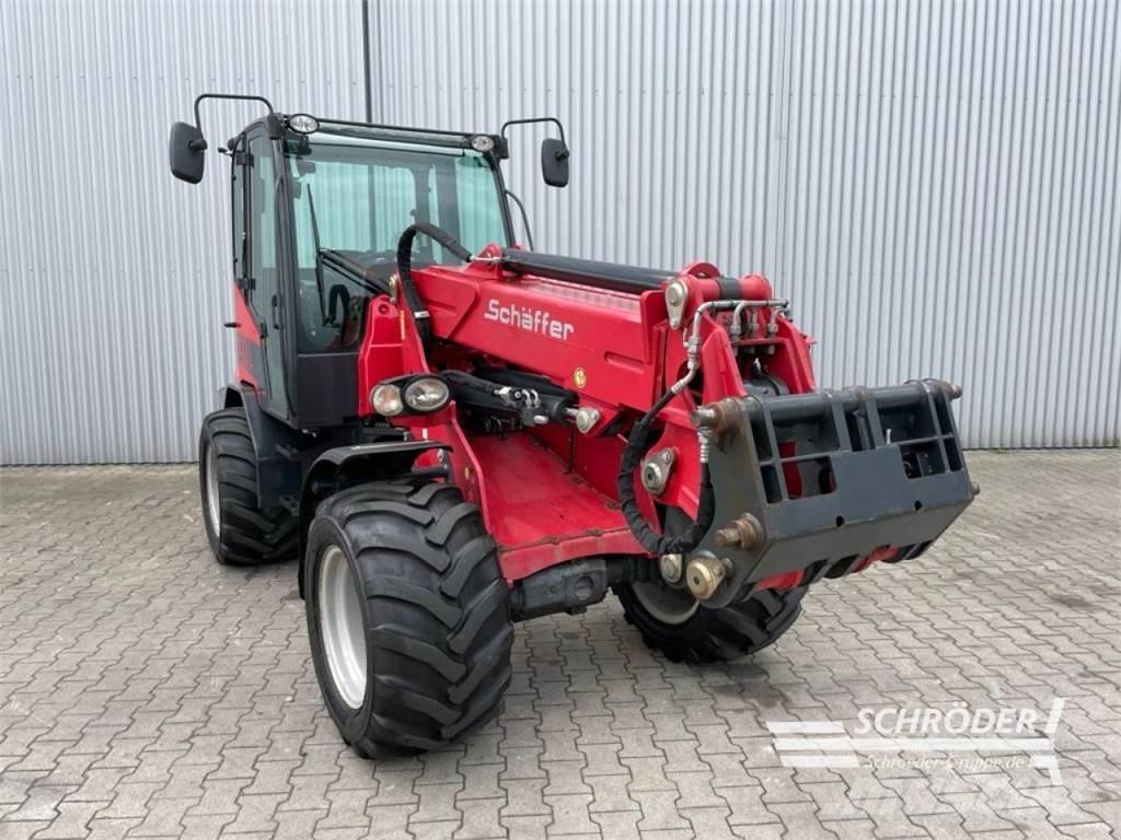 Schäffer 6680 T Cargadoras sobre ruedas