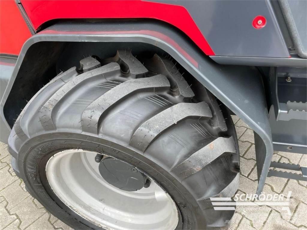 Schäffer 6680 T Cargadoras sobre ruedas