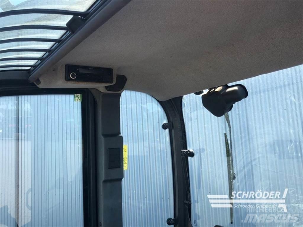 Schäffer 6680 T Cargadoras sobre ruedas