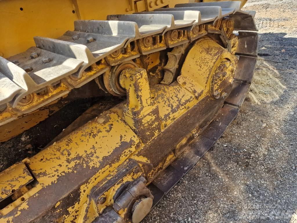 CAT D 6 D Buldozer sobre oruga