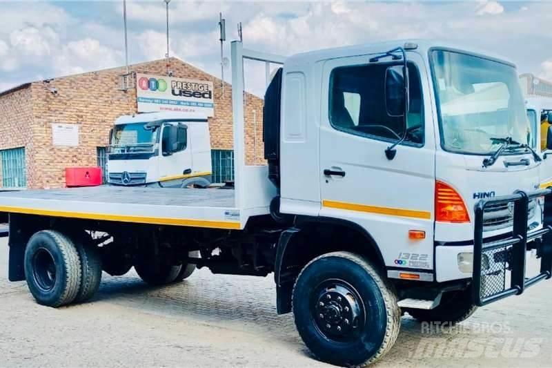 Hino 500 1322 4x4 Otros camiones
