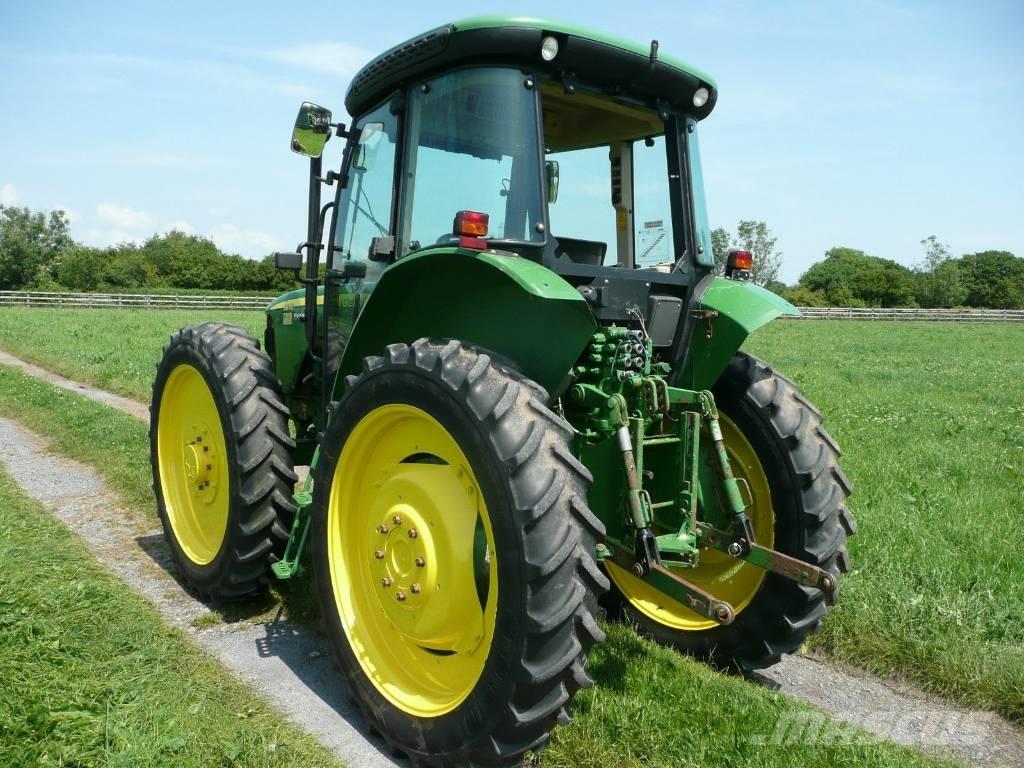 John Deere 5515 Tractores