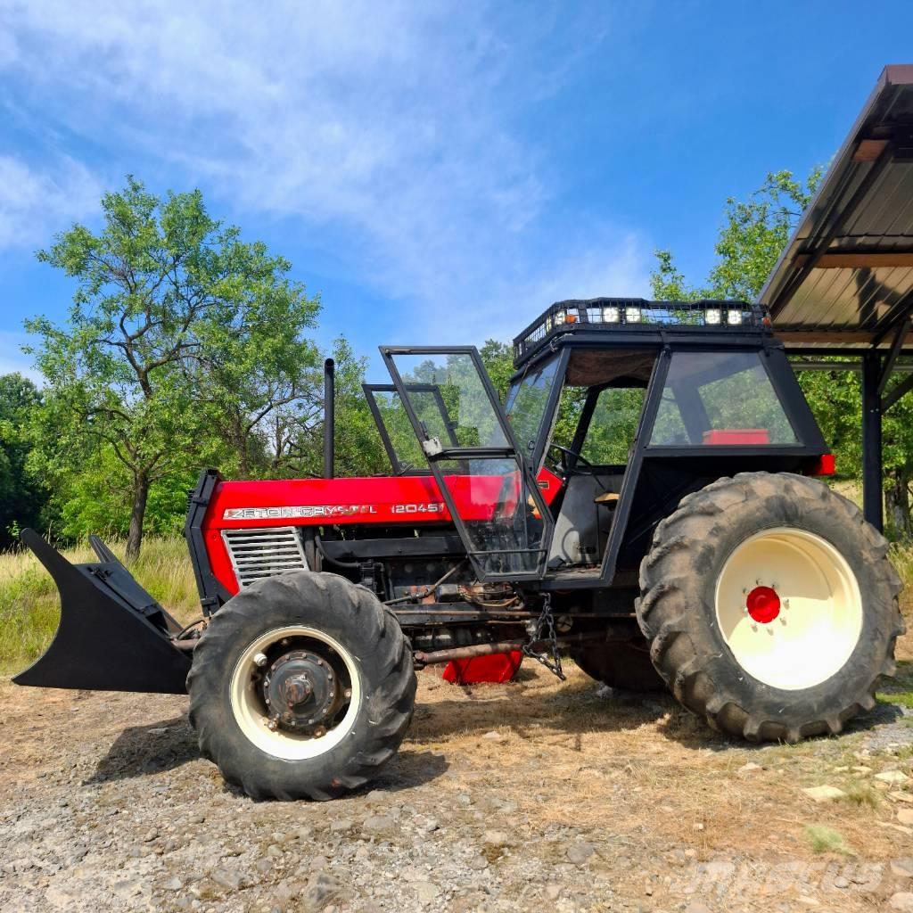 Zetor CRYSTAL Tractor forestal