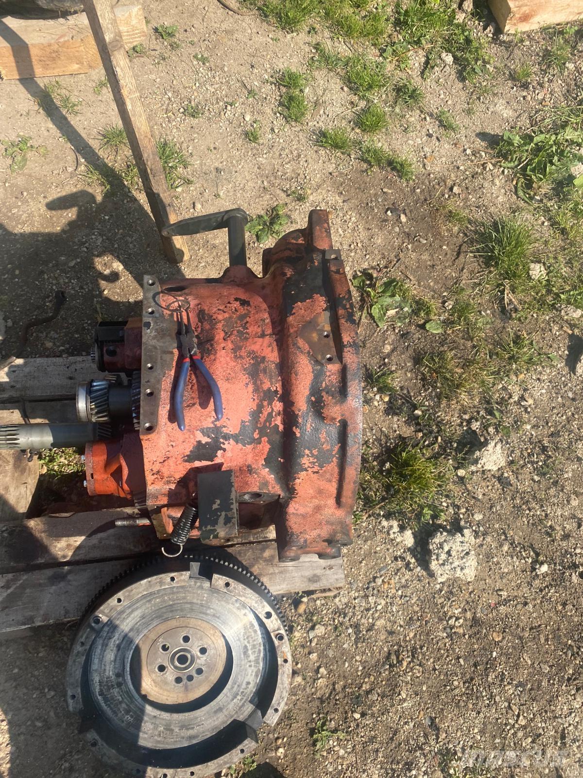 Zetor CRYSTAL Tractor forestal