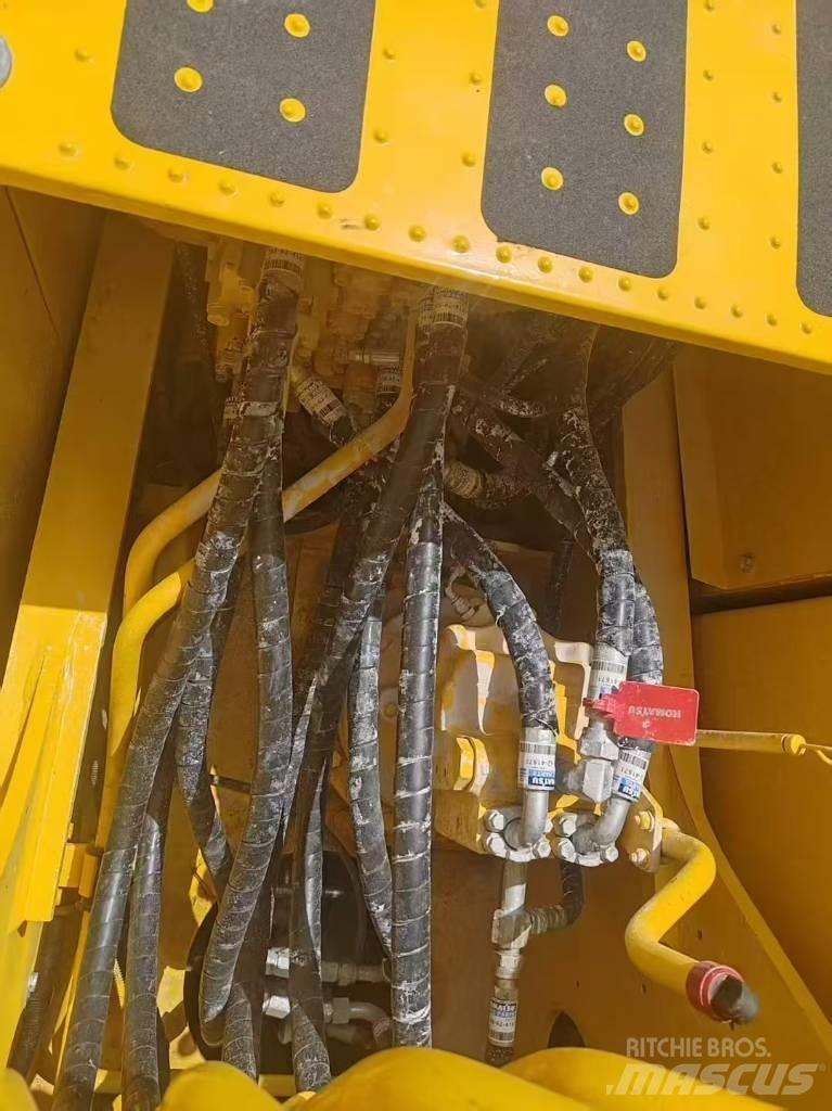 Komatsu 200-8 Excavadoras de cadenas