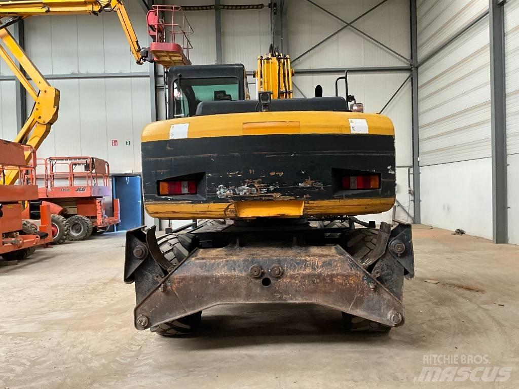JCB JS 145 W Excavadoras de ruedas