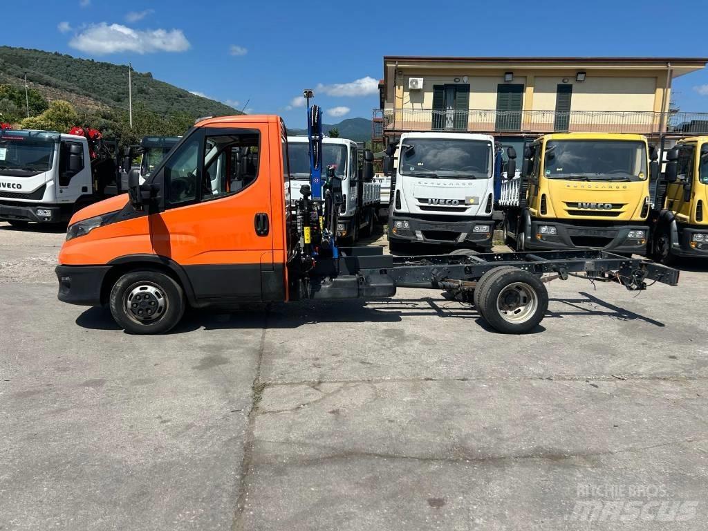 Iveco Daily 35-140 Camiones grúa
