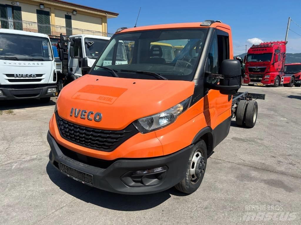 Iveco Daily 35-140 Camiones grúa