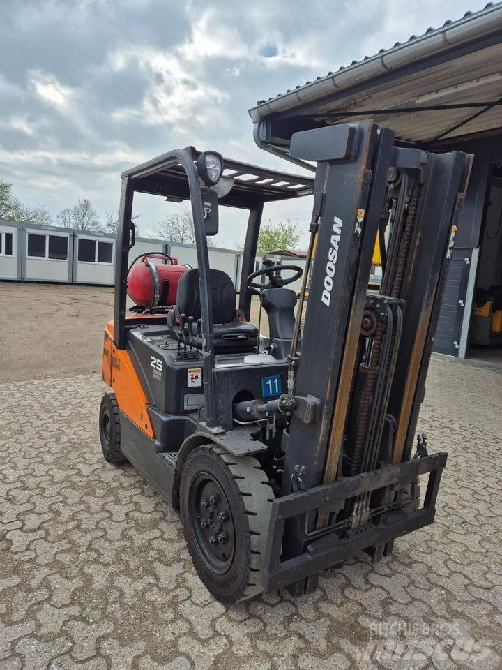 Doosan G 25 P-7 Construcción - Otros